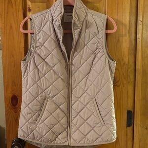 Old Navy Quilted Vest in Soft Blush